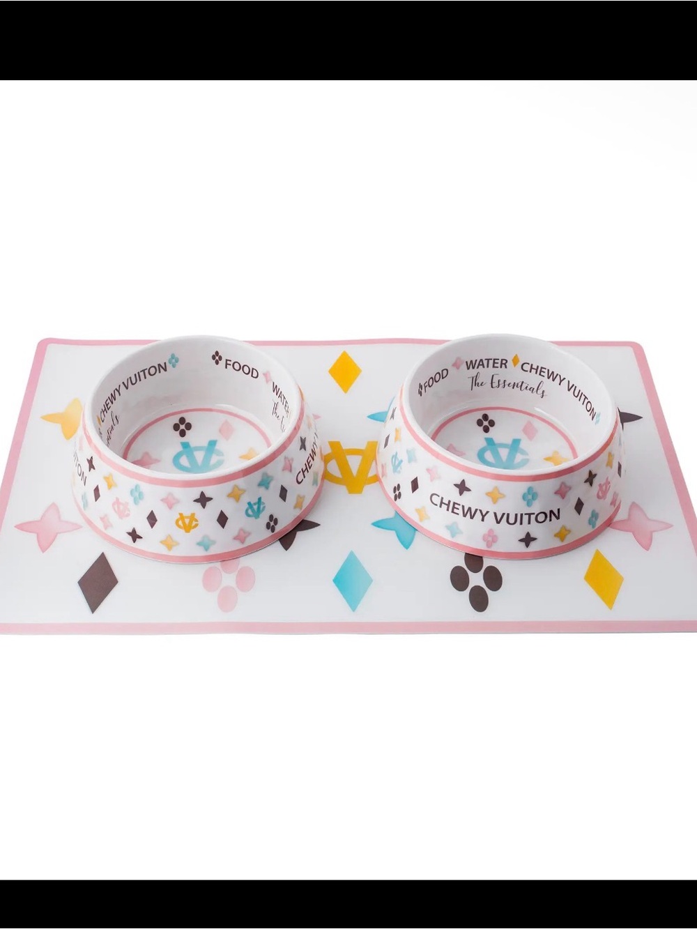 NWT Chewy Vuiton Small Bowls & Mat
